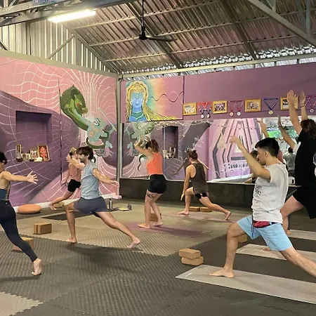 Ground Zero Martial Arts And Yoga酒店